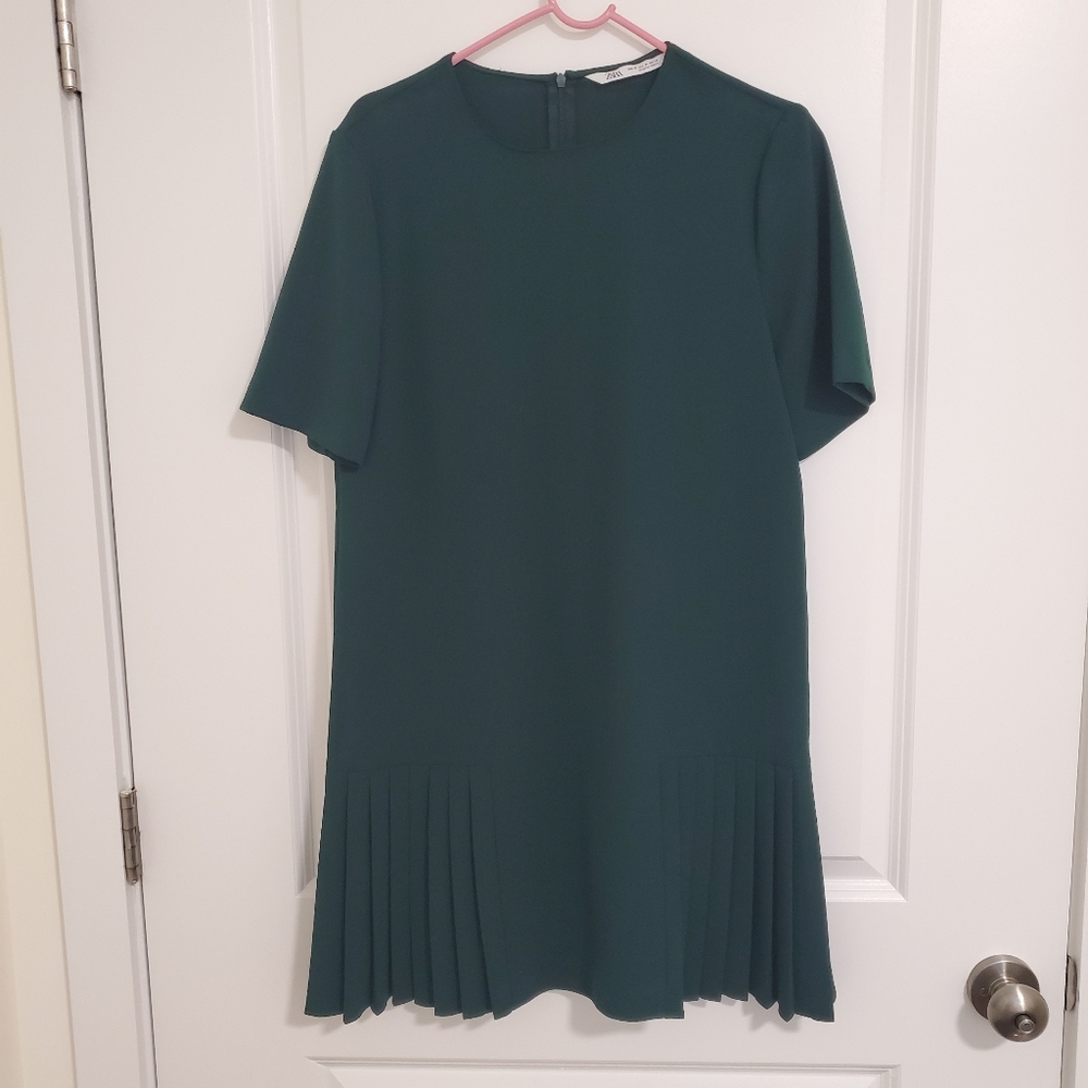 Green Zara dress Size M